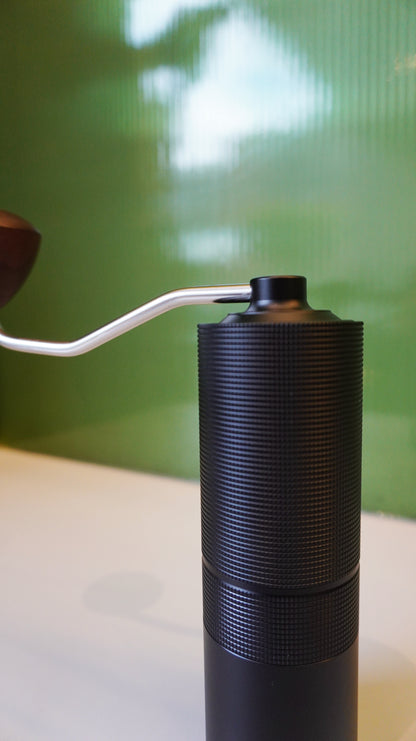Molino de Café Manual con Cuchillas Cónicas Dentadas