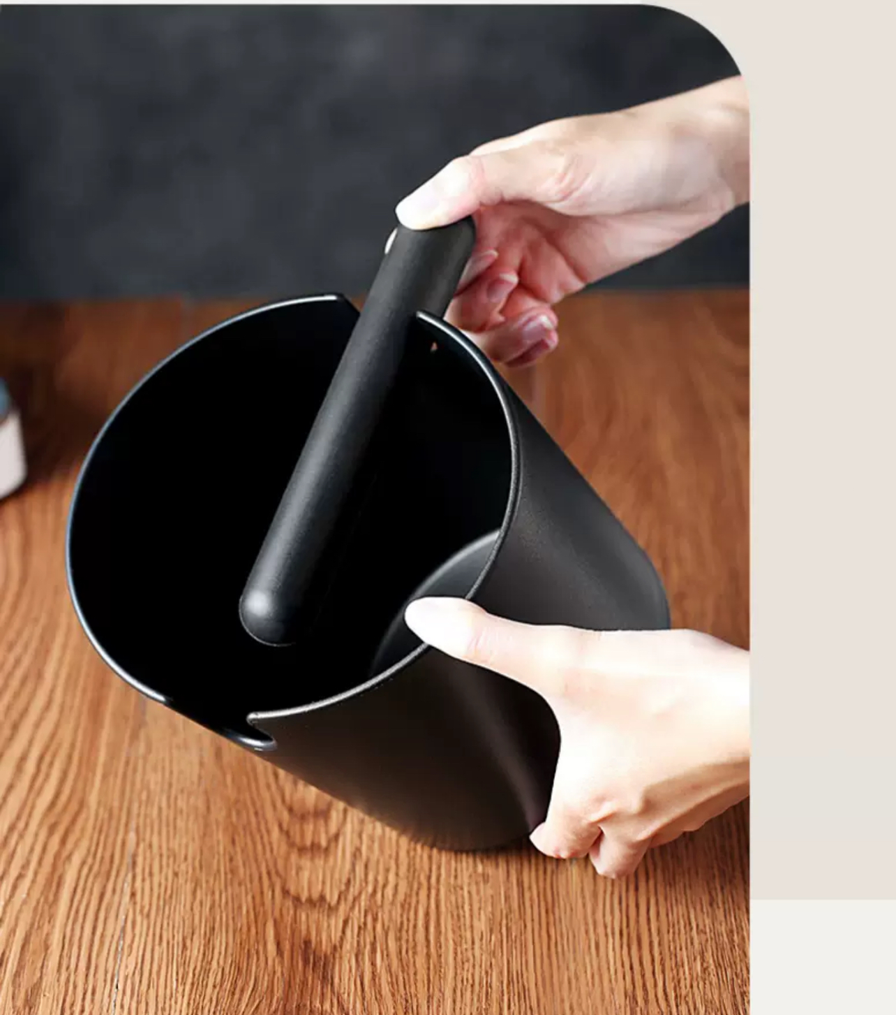 Cubo de mesa para posos de café