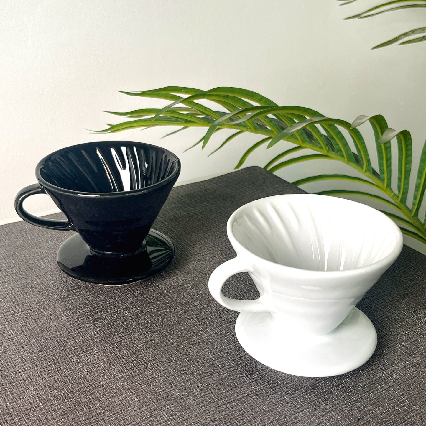 Taza de cerámica con filtro para café V60