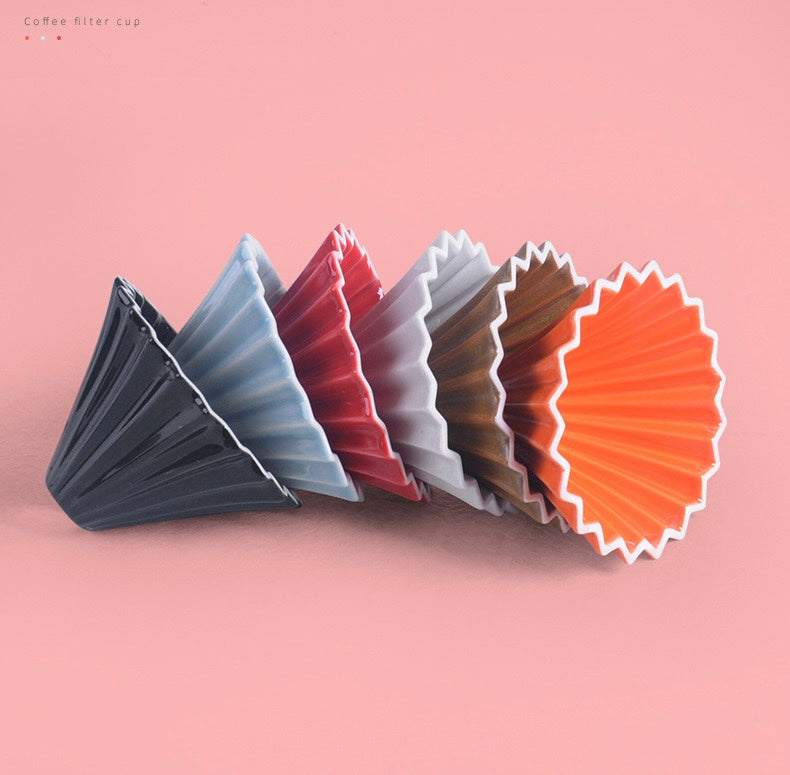 Taza con filtro de café de origami