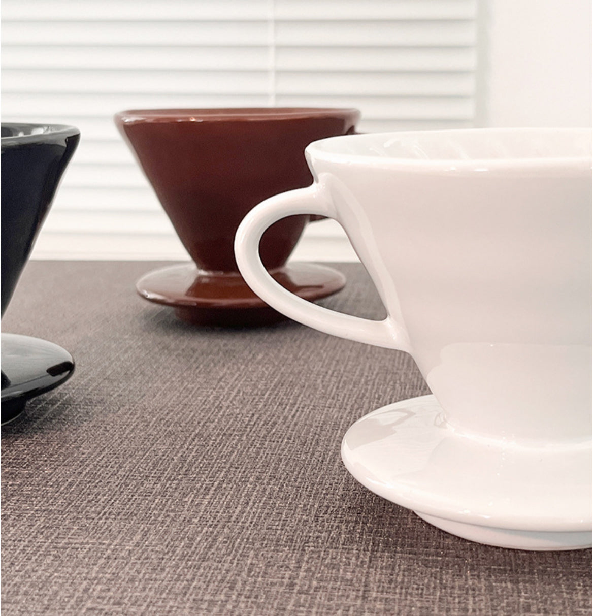 Taza de cerámica con filtro para café V60