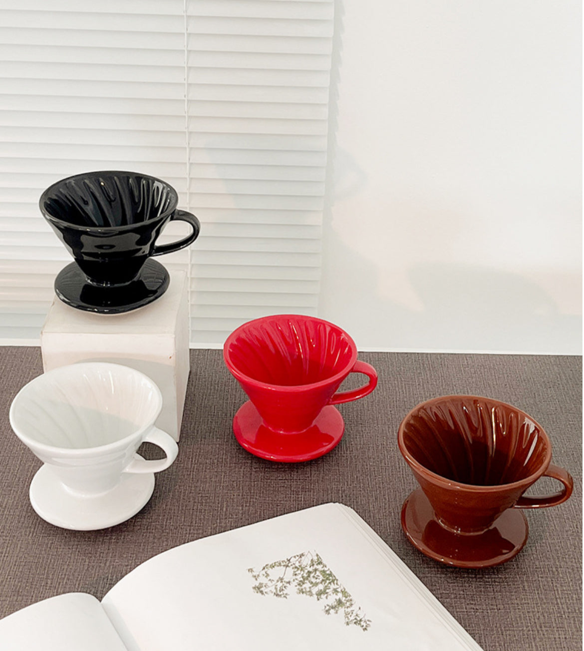 Taza de cerámica con filtro para café V60