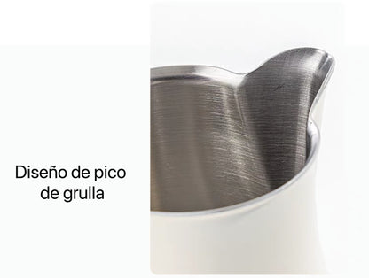 Jarra para Latte Art de Pico de Garza y Cuerpo Ancho